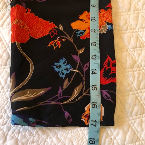 French Laundry Black Floral Silk Women’s Button Down - Picture 12 of 12